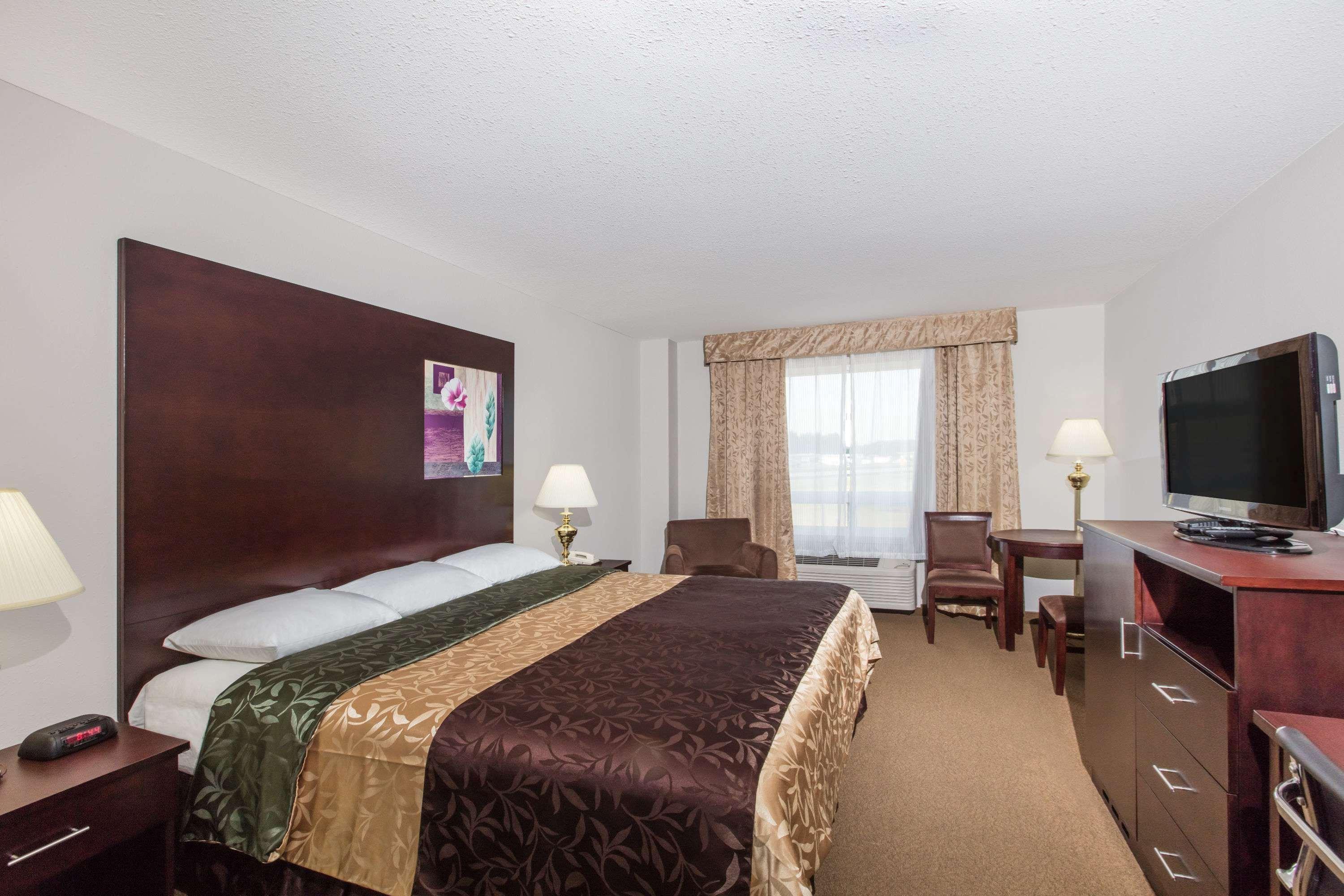 Super 8 By Wyndham Innisfail Εξωτερικό φωτογραφία