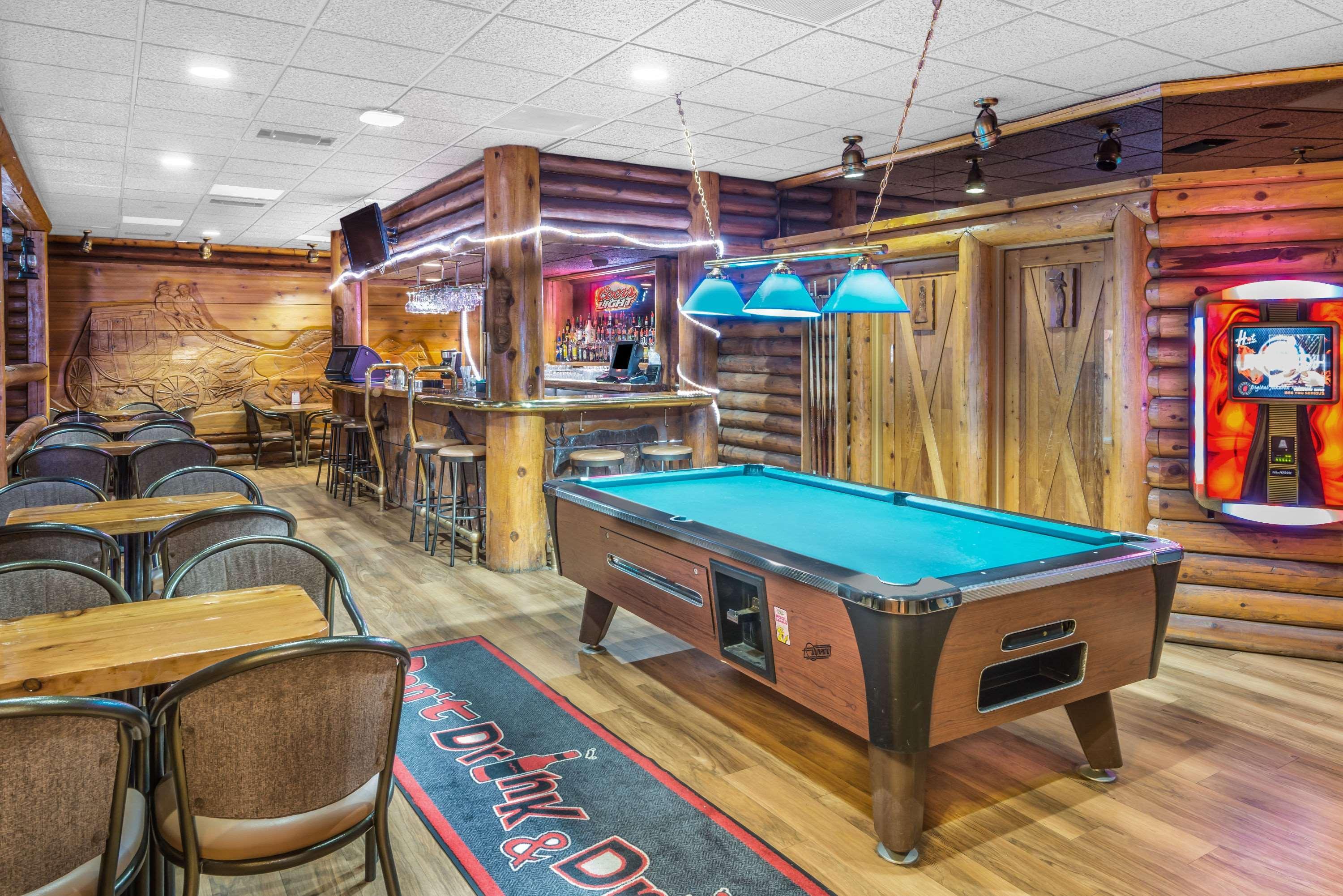 Super 8 By Wyndham Innisfail Εξωτερικό φωτογραφία